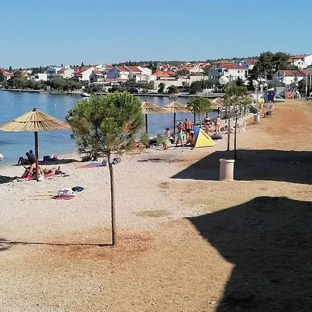 Seaside House For Families With Children - Diklo, - 20962 * Zara
