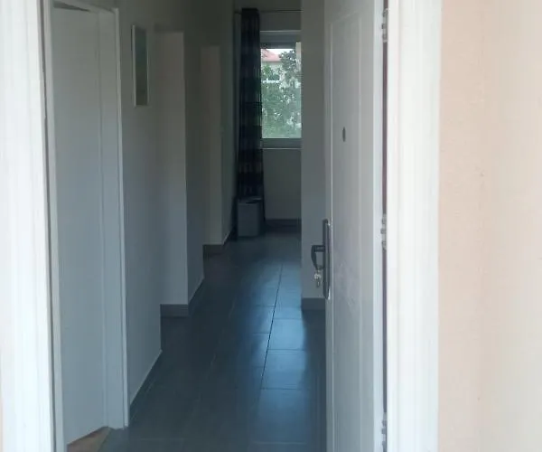 別荘 Seaside House For Families With Children - Diklo, - 20962 ザダル